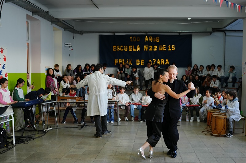 ESCUELA FELIX DE AZARA